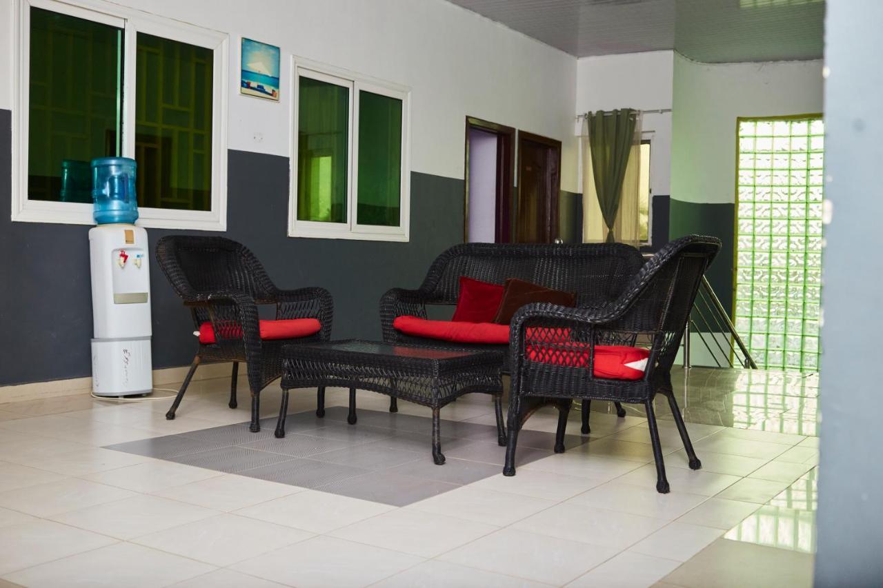 Ellisa Hospitality And Spa Hotel Accra Ngoại thất bức ảnh