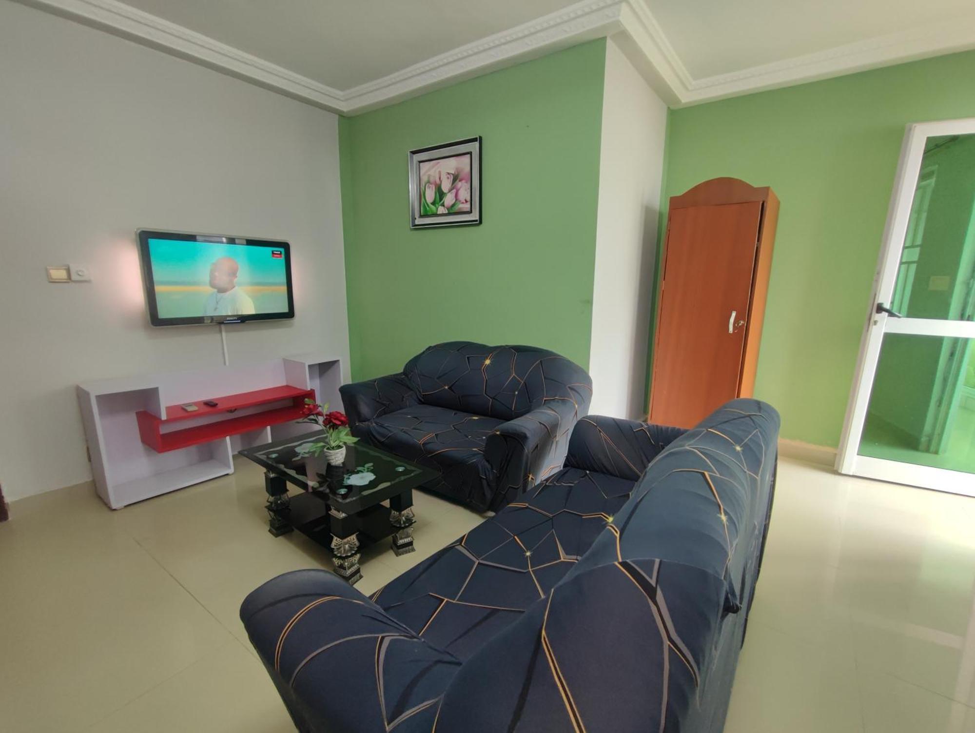 Ellisa Hospitality And Spa Hotel Accra Ngoại thất bức ảnh