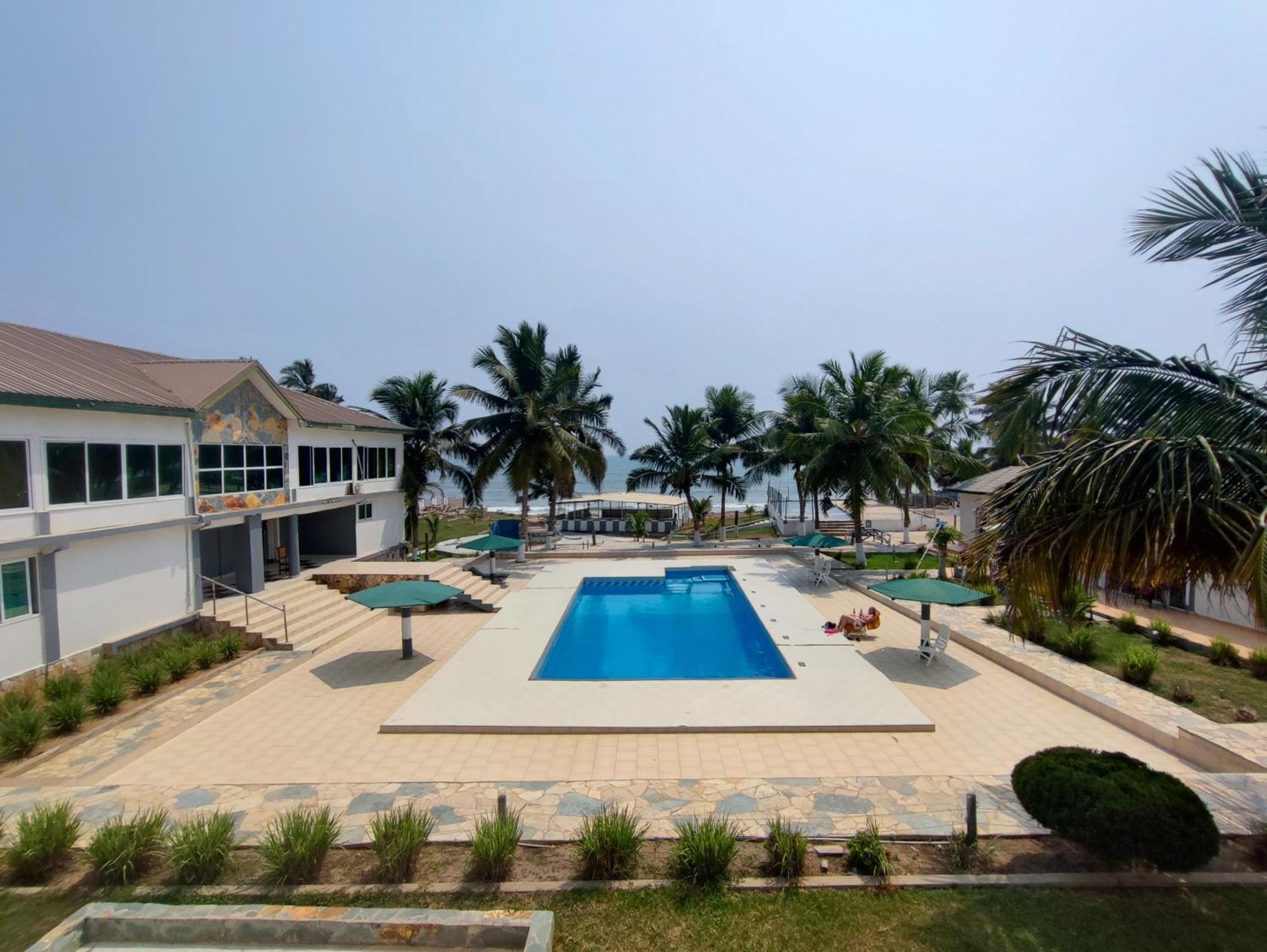 Ellisa Hospitality And Spa Hotel Accra Ngoại thất bức ảnh