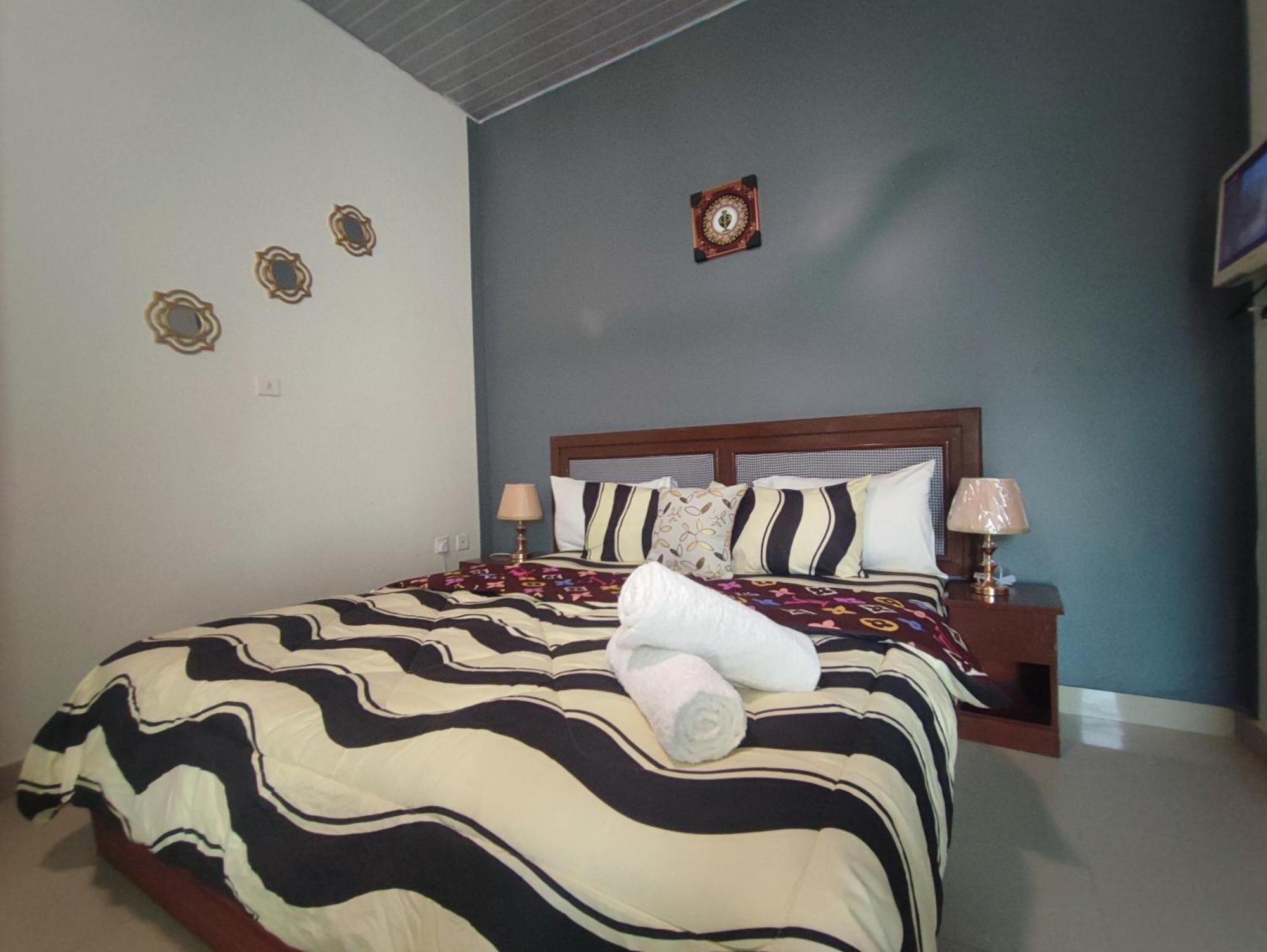 Ellisa Hospitality And Spa Hotel Accra Ngoại thất bức ảnh