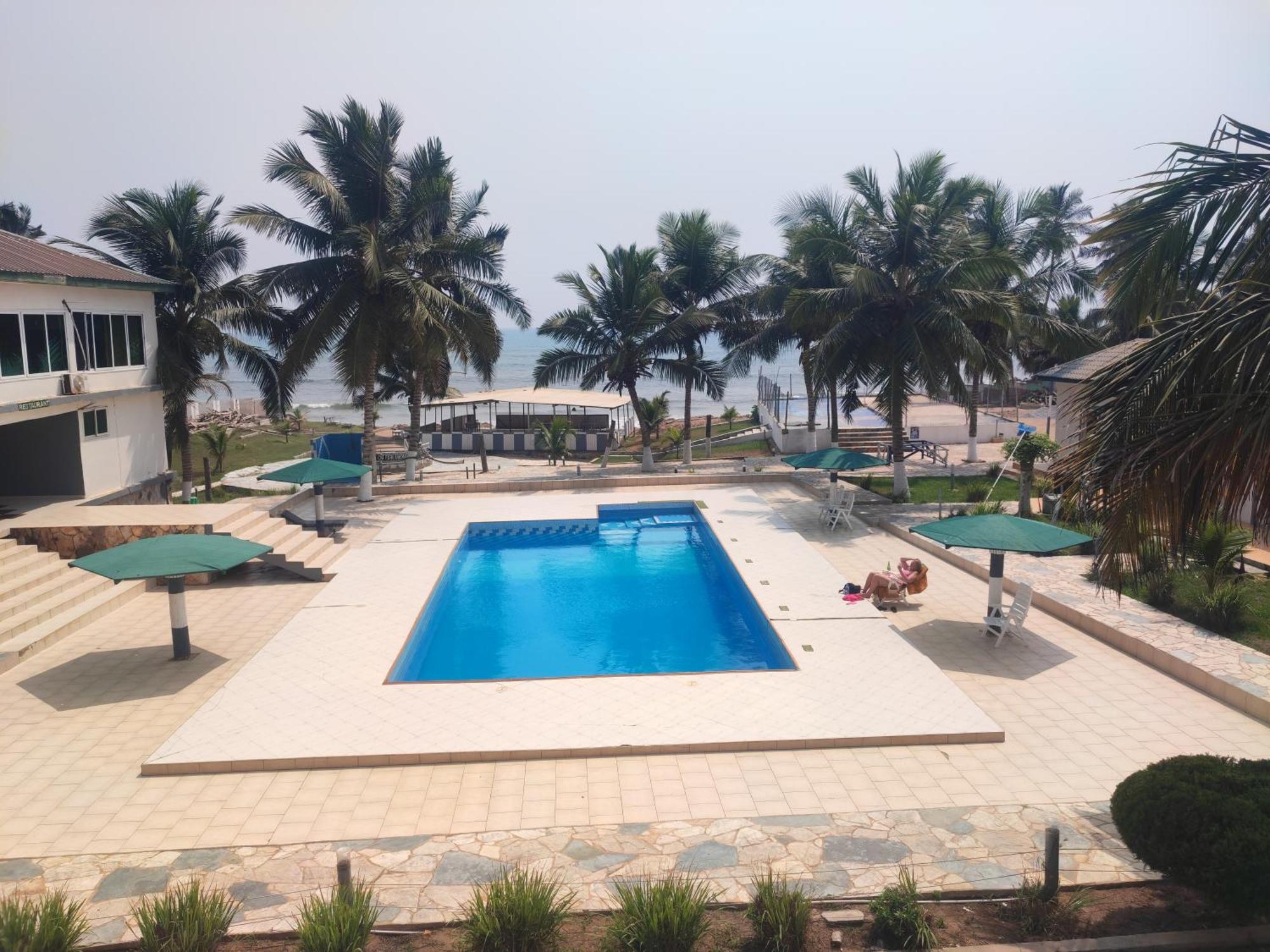 Ellisa Hospitality And Spa Hotel Accra Ngoại thất bức ảnh