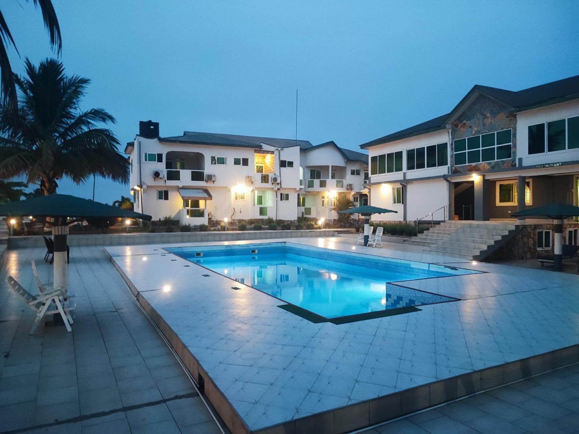 Ellisa Hospitality And Spa Hotel Accra Ngoại thất bức ảnh