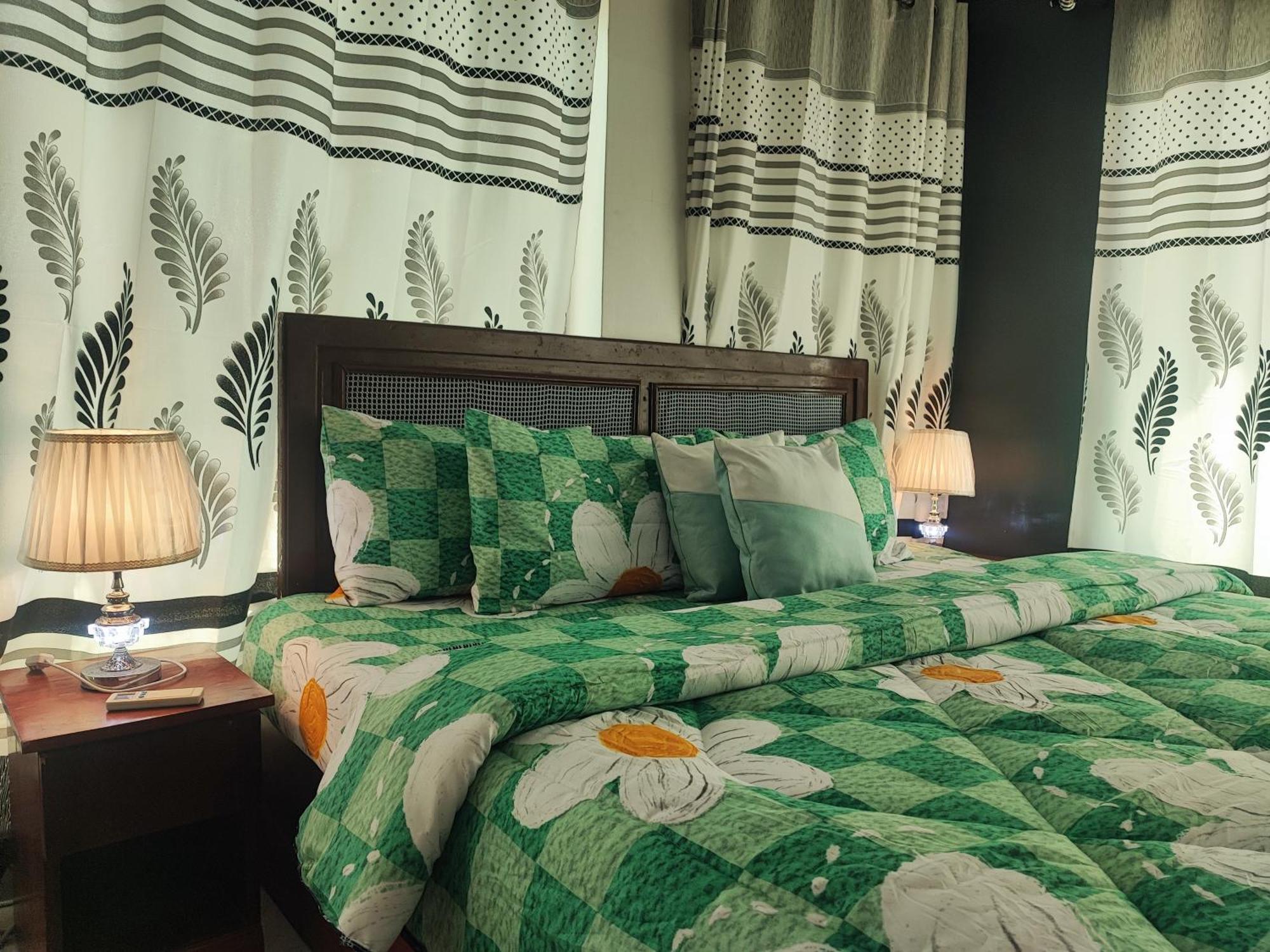 Ellisa Hospitality And Spa Hotel Accra Ngoại thất bức ảnh