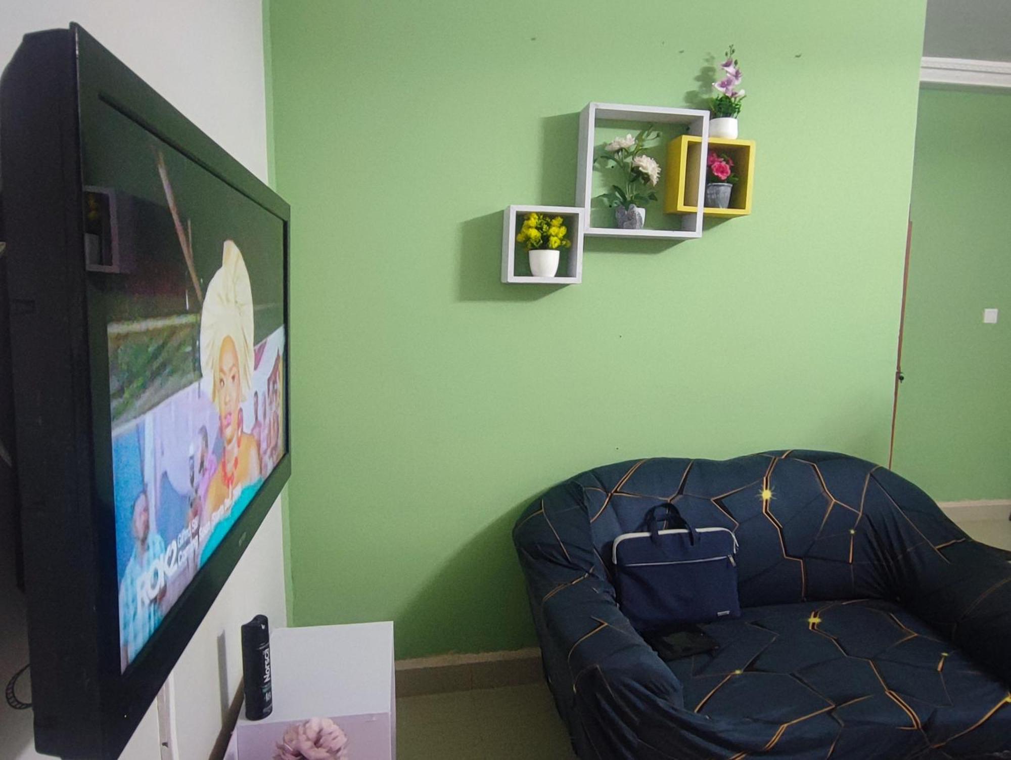 Ellisa Hospitality And Spa Hotel Accra Ngoại thất bức ảnh
