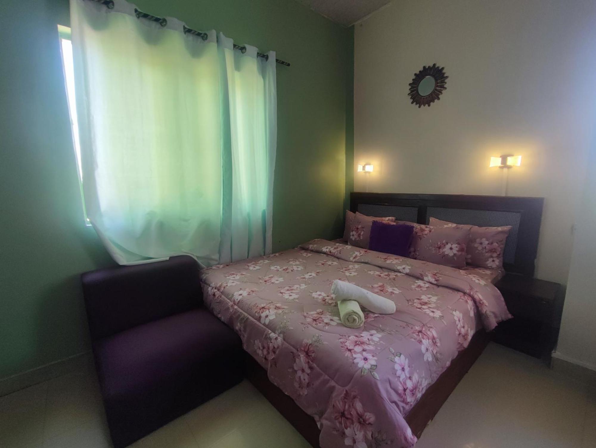 Ellisa Hospitality And Spa Hotel Accra Ngoại thất bức ảnh