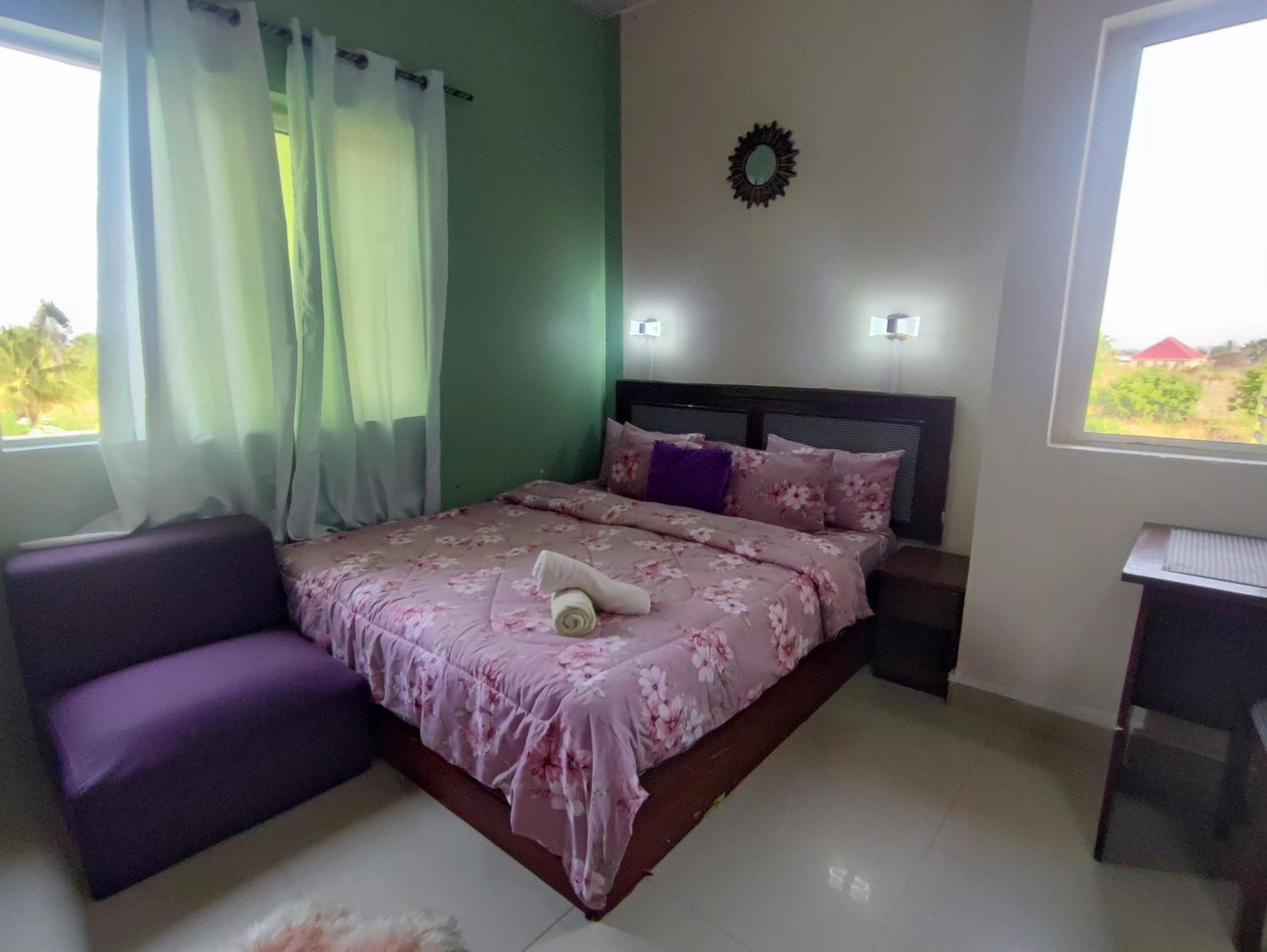 Ellisa Hospitality And Spa Hotel Accra Ngoại thất bức ảnh